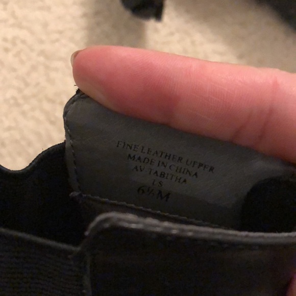 Adrienne Vittadini Black zip ankle boot - size 6.5 - Picture 10 of 10